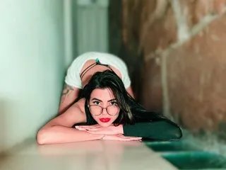 Checkout cute stripper IsisRoosexx IsisRoosexx from Streamate