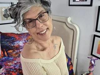 Offline IzzyOnCam on Streamate