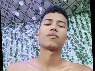 Discover Jackmotta21, he wants to masturbate for you Jackmotta21 from Streamate