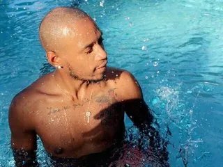 Jamaicanfeetd0m — Fullfill your every desire. Grant your fantasies and your every wish. Showing my feet and body.