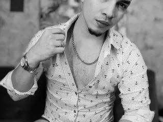 JUANDIAMONDS98 on Streamate 