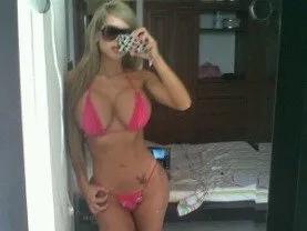 KinnyBoobs on Streamate
