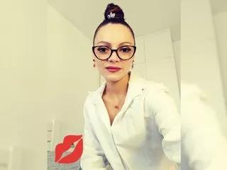 Lana32 on Streamate 