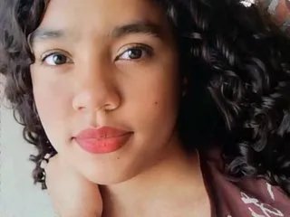 Lauradani from Streamate