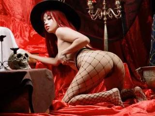 Offline LiliMays on Streamate