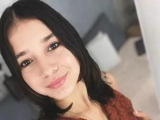 Lucia_Guzman19 on Streamate 