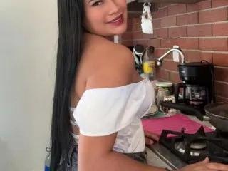 Discover sexy camwhore LunnaRosse LunnaRosse from Streamate
