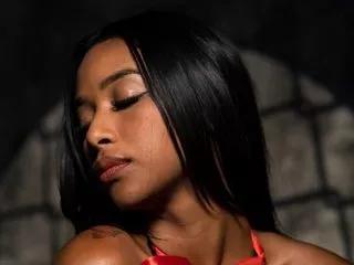 MadeleLu on Streamate 