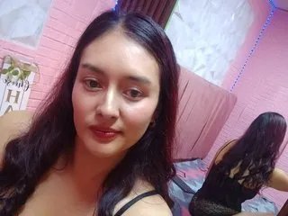 Offline maurakloss303av on Streamate