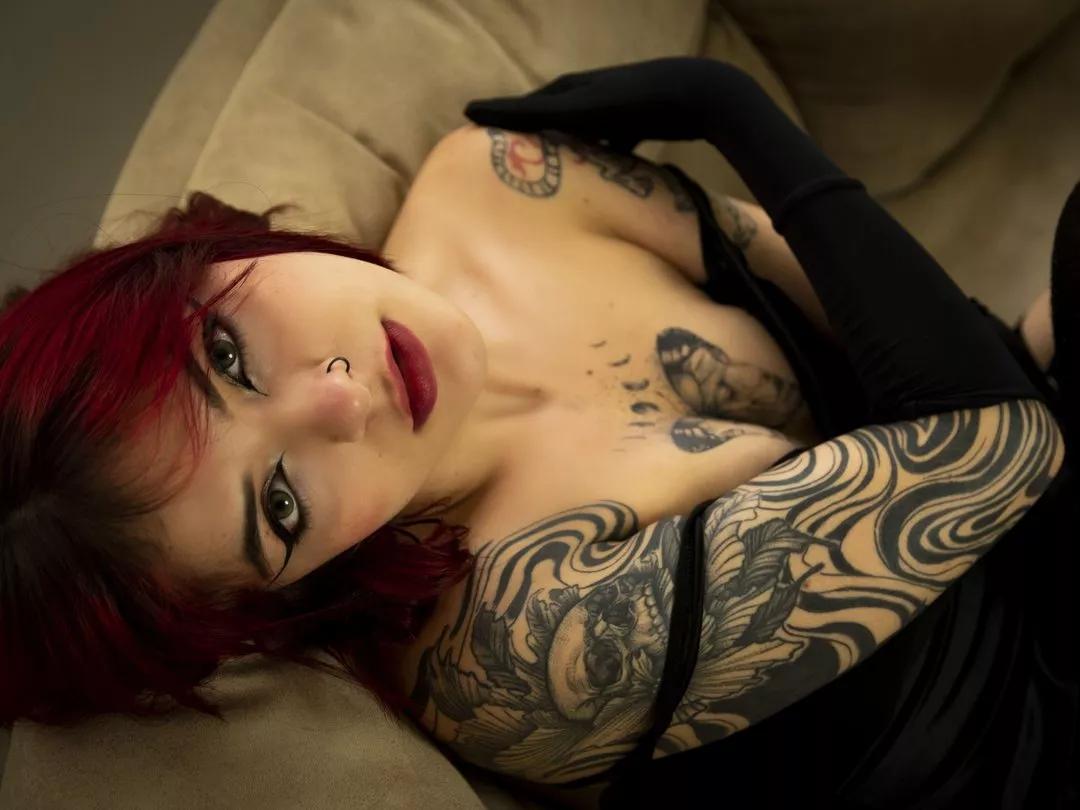 MiiaWalkeerr on Streamate 
