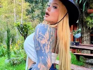 MissySummer on Streamate 