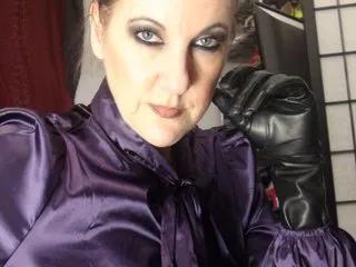 Naked MistressVivian wants you to fuck her body now MistressVivian from Streamate
