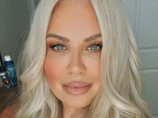 MollyMilfXO on Streamate