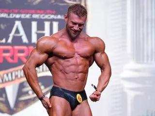 MuscularKevinxxx on Streamate 