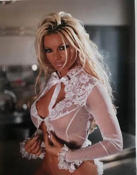 Offline NatashaCool on Streamate