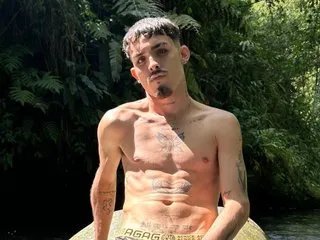 Offline NikoStone on Streamate