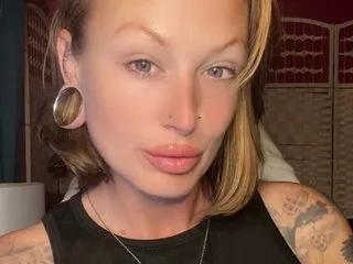 Streamate Queen_Suzie Queen_Suzie from Streamate