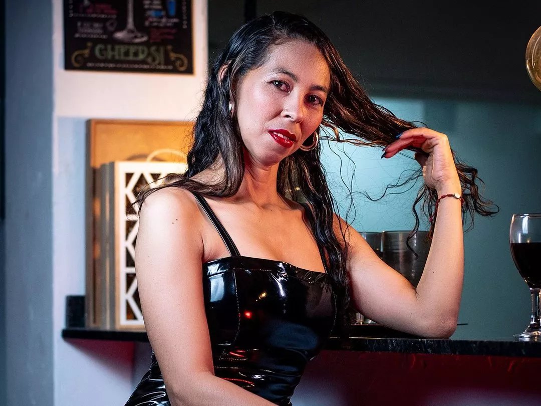 Offline RosalindaCortes on Streamate