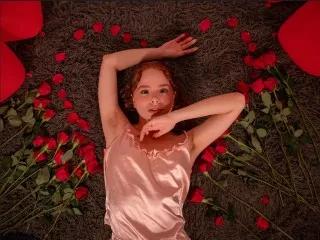 SAMANTHAGREEY on Streamate 