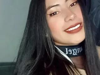 Offline Sarah429 on Streamate