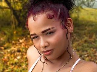 SaraWalsh on Streamate 