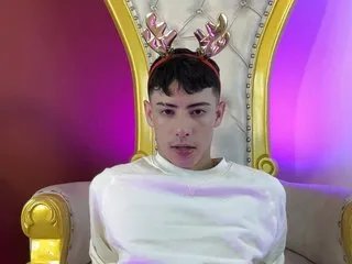 SebastianReed from Streamate