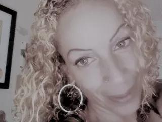 sexylovered45 on Streamate 