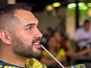 Offline simonbeckcol on Streamate