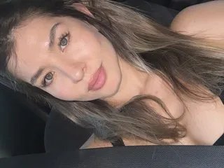 SimoneSimmons from Streamate