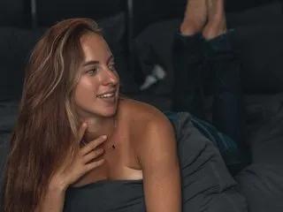 Join Stassiesummers, she wants to masturbate for you stassiesummers from Streamate