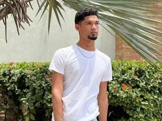 Admire 20 years old Stivbigcock from Streamate Stivbigcock from Streamate