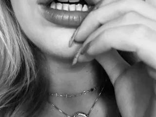 Offline TattooedTeaseXXX on Streamate