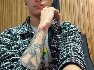 TylerCat from Streamate