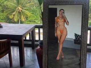 UKRaunchyRobyn on Streamate