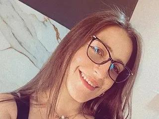 Masturbate to sweet model VelvetGreen VelvetGreen from Streamate