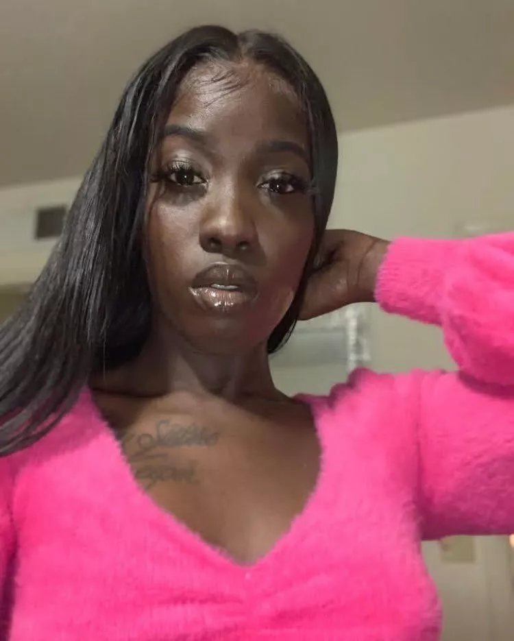 Offline VixenPaisley on Streamate