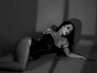 ZaraHartUK on Streamate 
