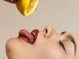 ZaraSweet on Streamate 