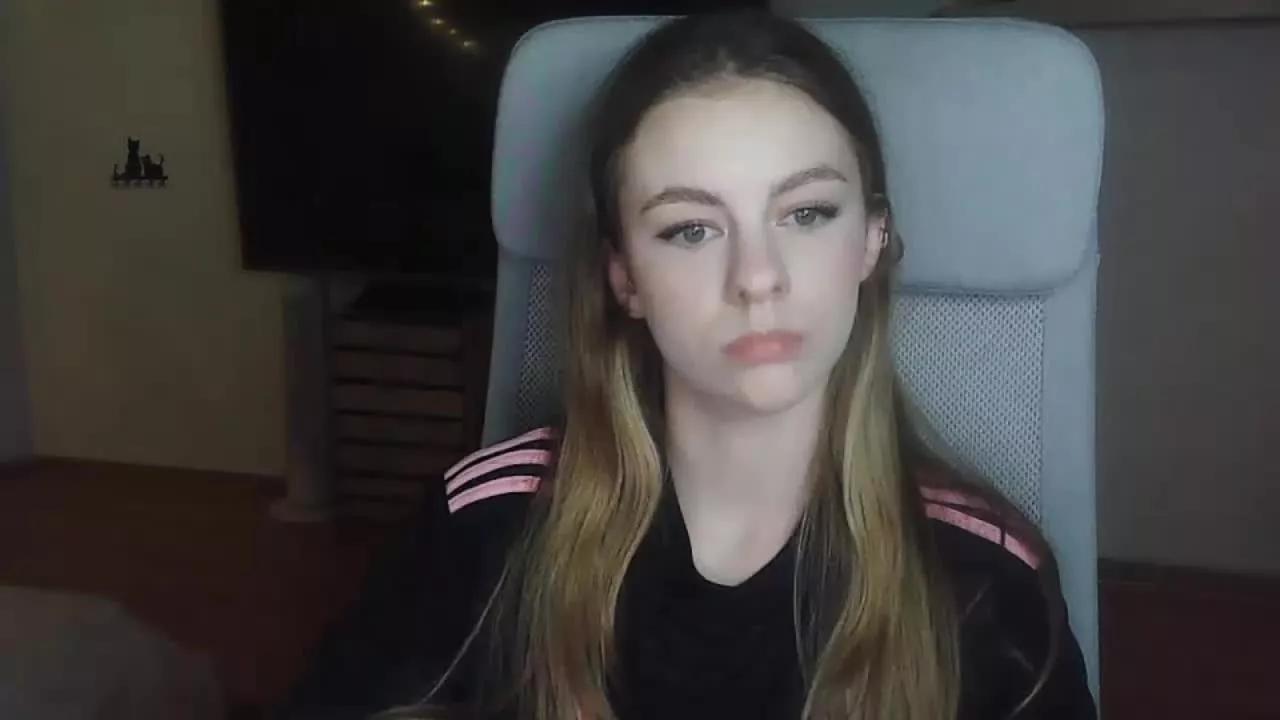 AriaFlirt on Streamray 