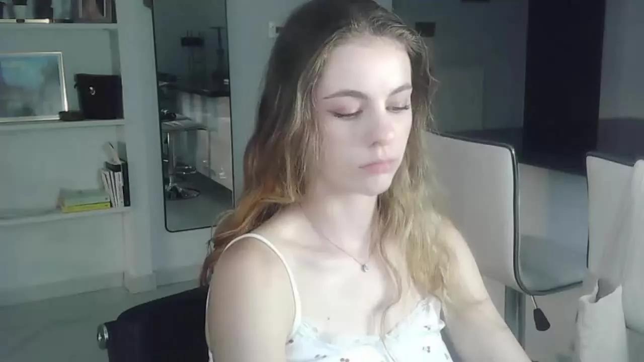AriaFlirt on Streamray 