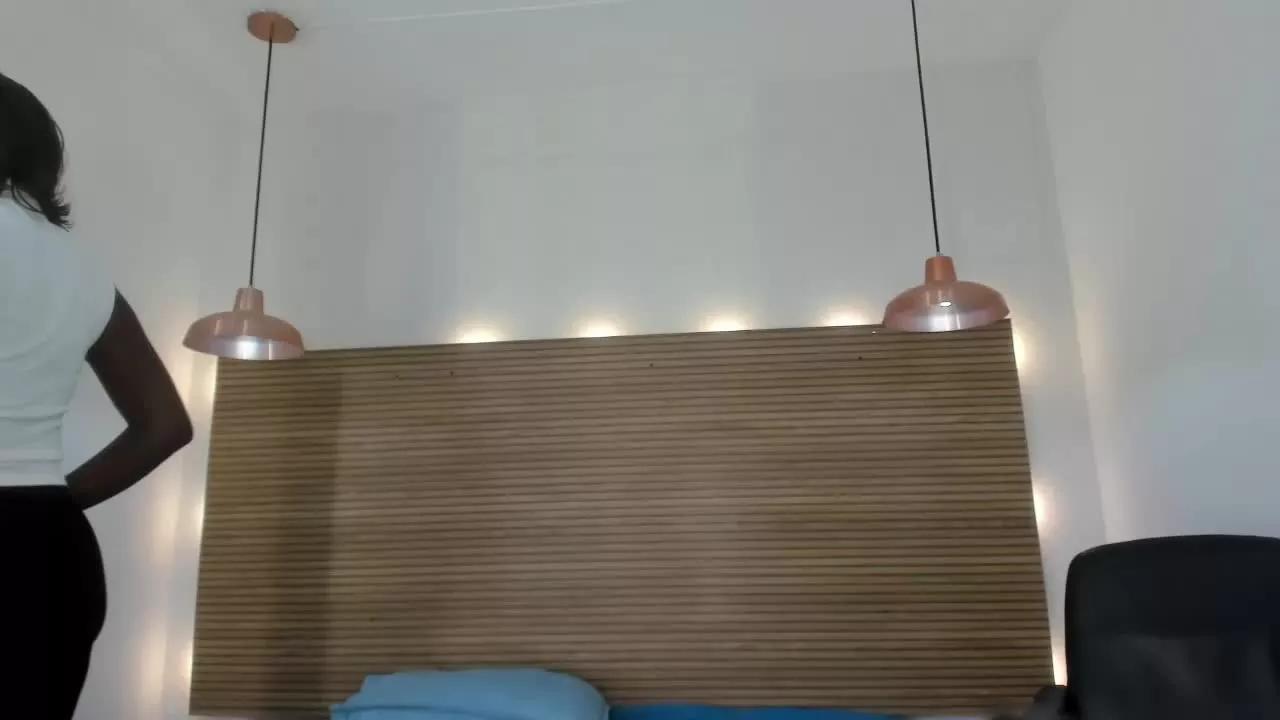 Dakota_Brown on Streamray 