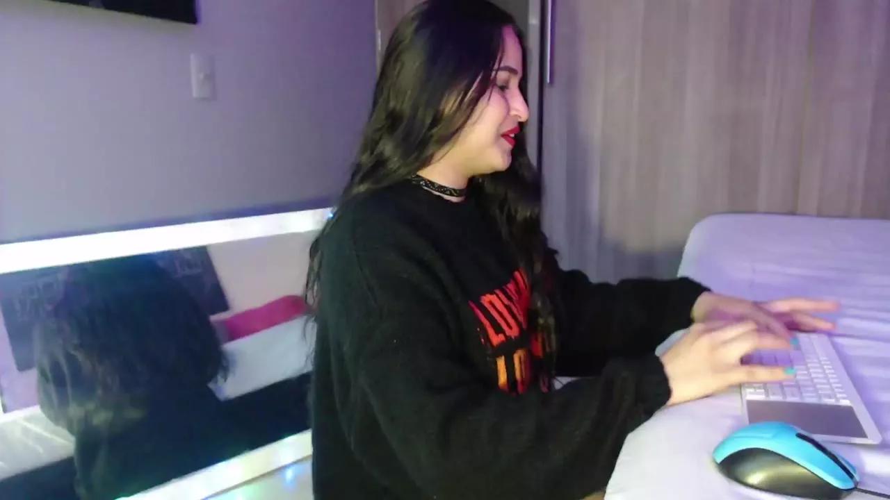 DianaSandoval on Streamray 