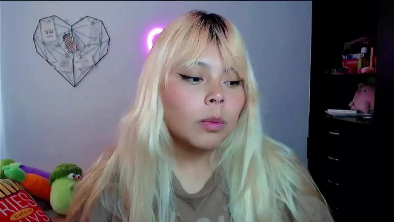 EllieAutumn on Streamray 