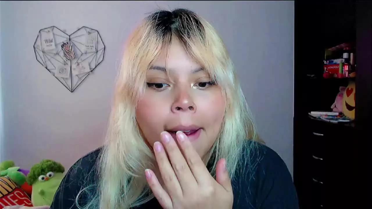 EllieAutumn on Streamray 