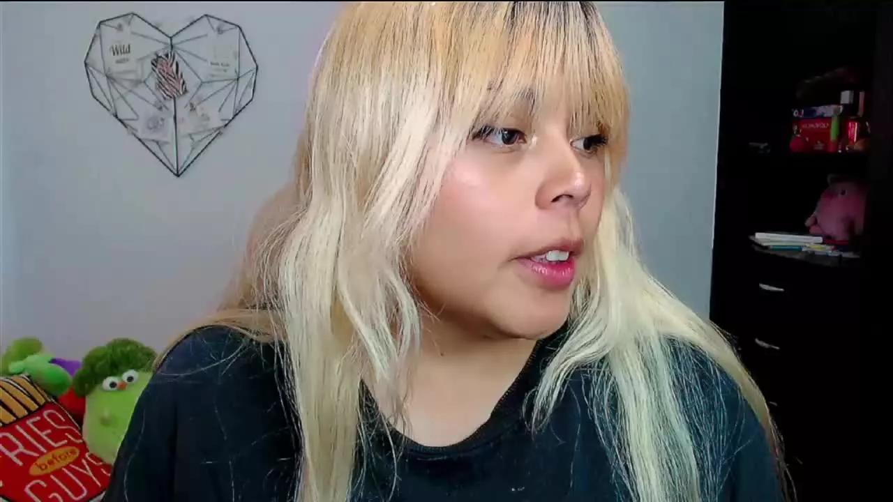 EllieAutumn on Streamray 