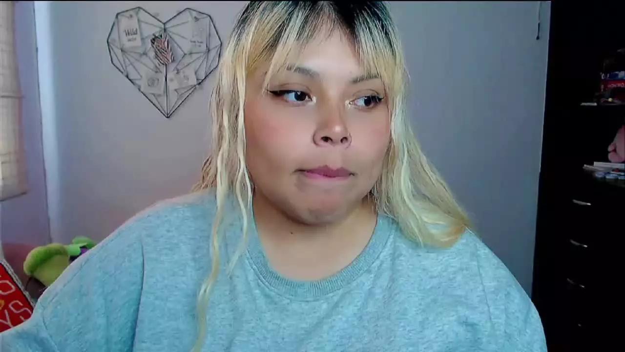 EllieAutumn on Streamray 