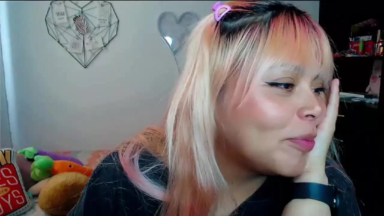 EllieAutumn on Streamray 