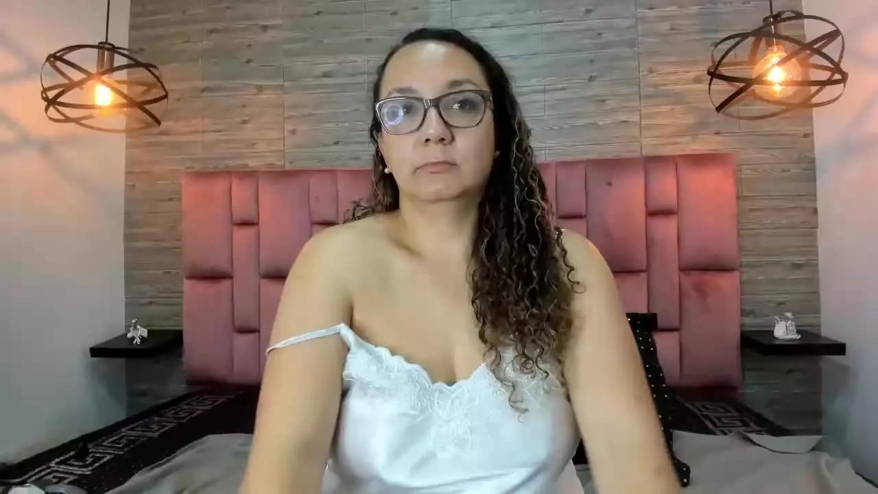 Eva_Darren on Streamray 