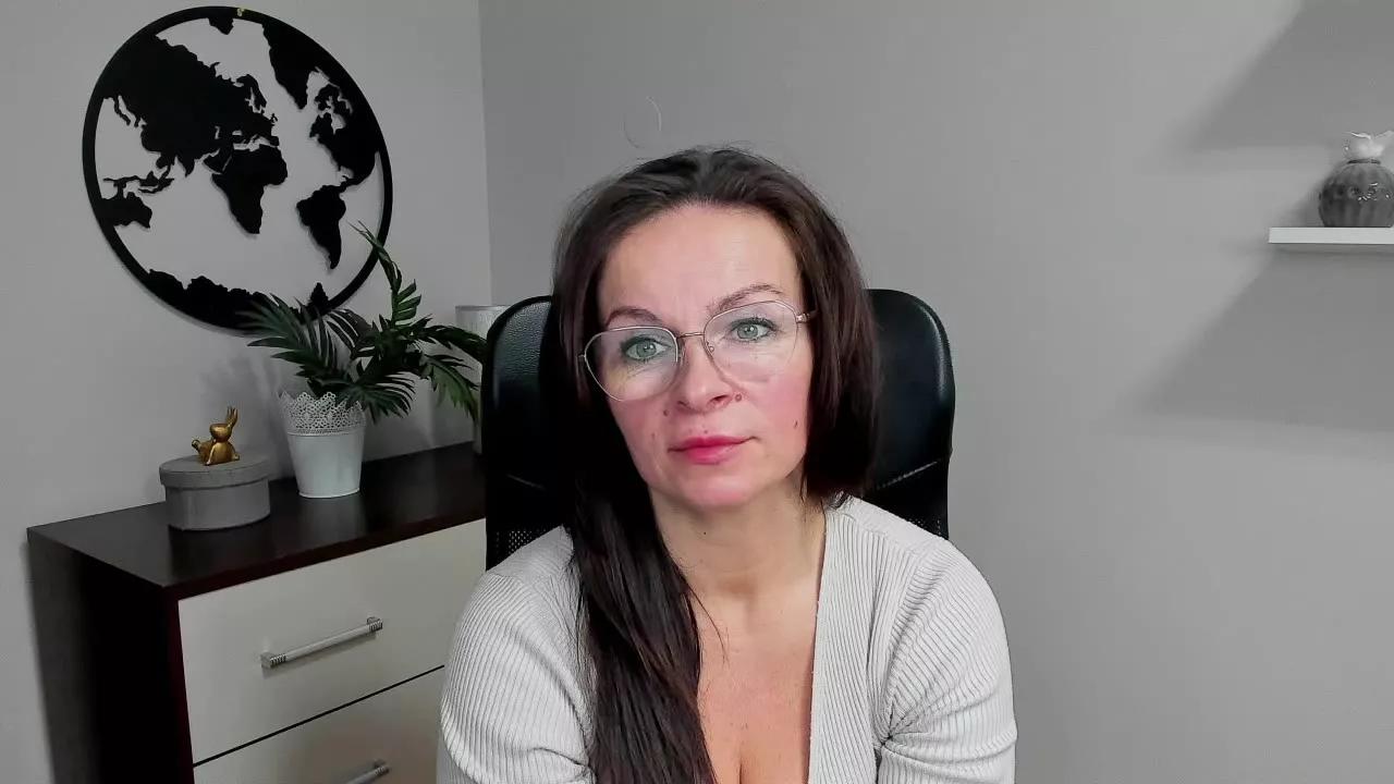 HelenTasty on Streamray 