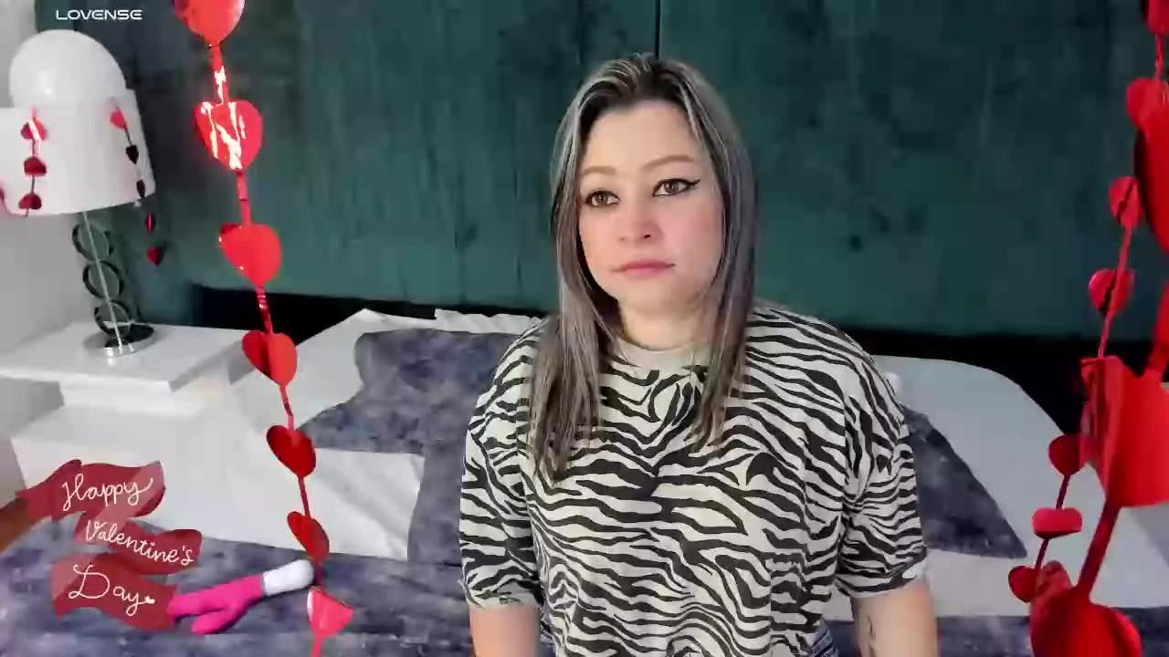Katy_Saenz on Streamray 